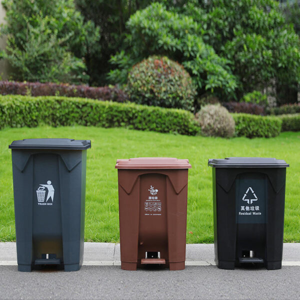 Foot pedal medical waste bin