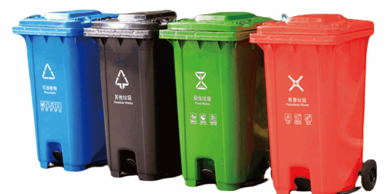 240L plastic wheelie bin