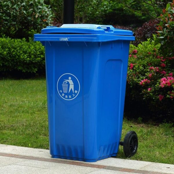 heavy-duty wheelie bin for public waste