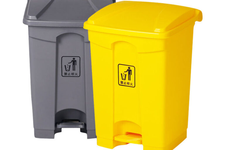 High Quality Medical Waste Bin 18-Gallon Pedal Plastic Trash Container with Lid (2) 18-Gallon Medical Waste Bin with Pedal and Lid