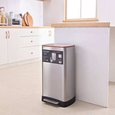 Stainless Steel Pedal Trash Can 20L

