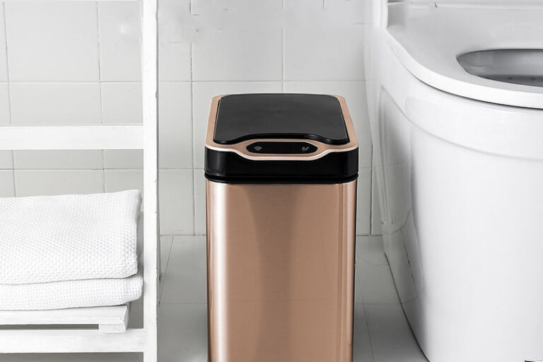 New Soft Close Stainless Steel Kitchen Trash Can – Rectangular Foot Pedal Bin for IndoorOutdoor Use (4) Stainless Steel Foot Pedal Trash Can