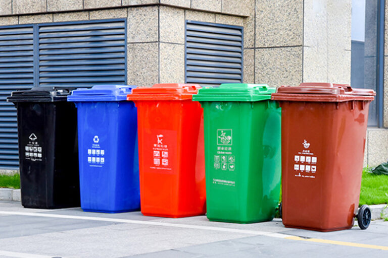 1100L plastic wheelie bins for recycling