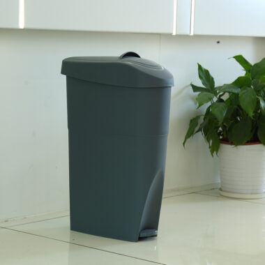 Slim 19 liter sanitary hygiene bin